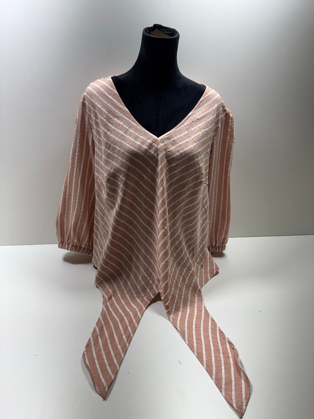 Olivia & Martin Women’s Plus Sz 2X 3/4 Sleeve V Neck Tye Front Blouse Trendy